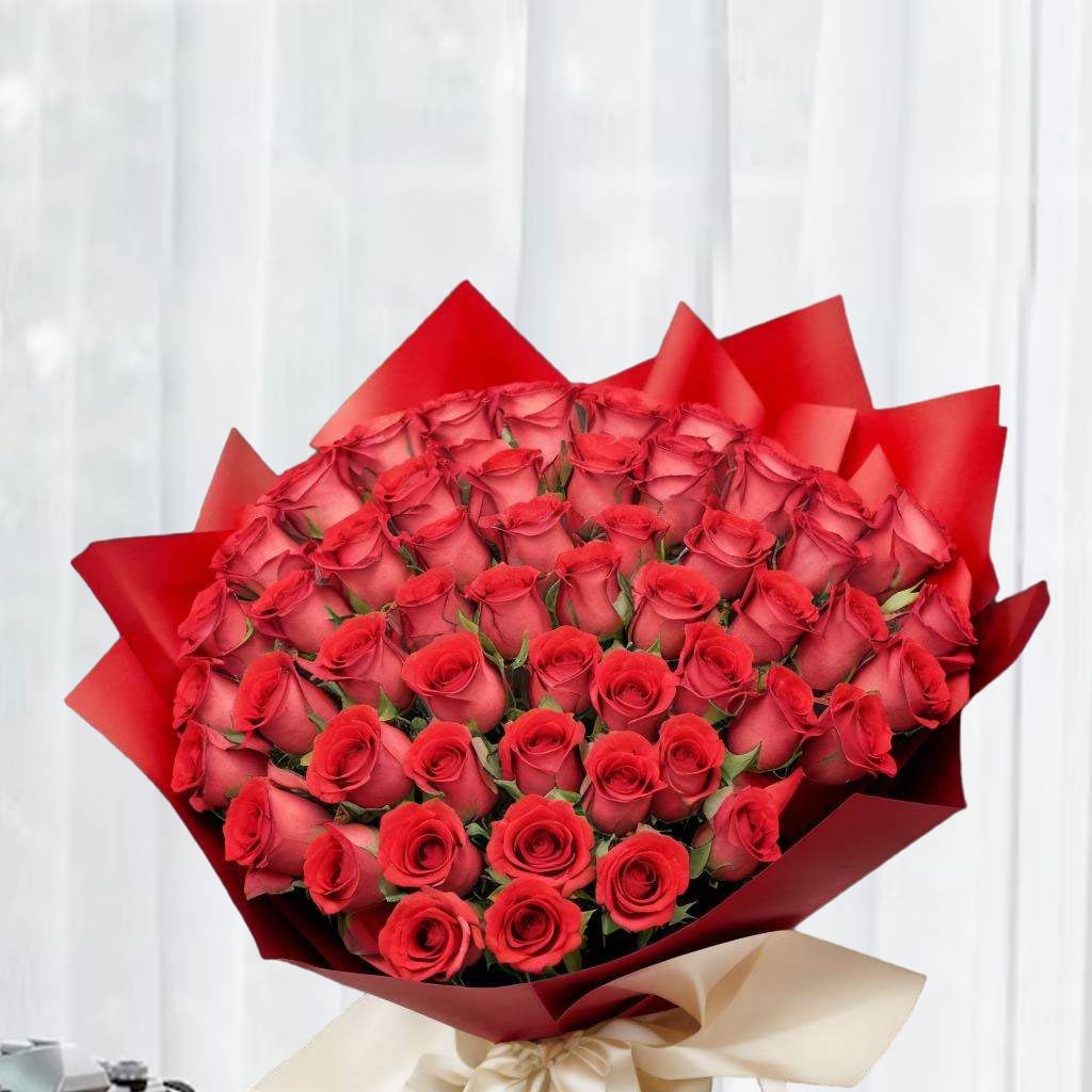 Cupid's Kiss - 100 Red Roses